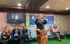 Puhpa N. Viakhu, Chairman, MADC ta Rev. Azyu Beirôna châbu ropa ‘Church Unity’ tahpa a palâhâh<gwmw style="display:none;"></gwmw>