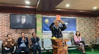 Puhpa N. Viakhu, Chairman, MADC ta Rev. Azyu Beirôna châbu ropa ‘Church Unity’ tahpa a palâhâh<gwmw style="display:none;"></gwmw>